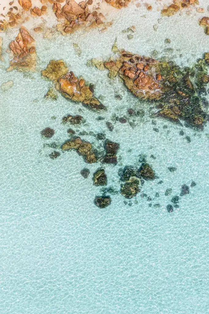 SUN0992 - Eagle Rocks