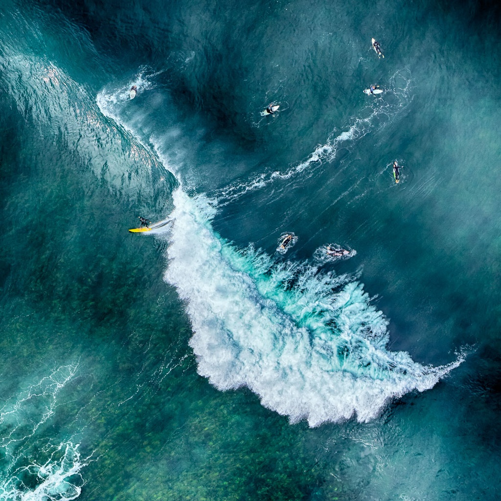 SUN0410 - Surfers Point