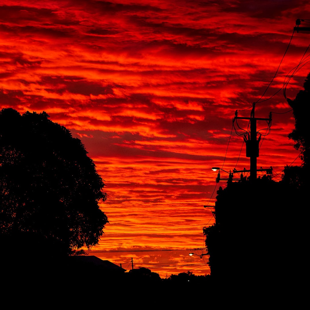 SUN0422 - Street Sunset (Fine Art Print - Rolled, 40cm x 40cm)