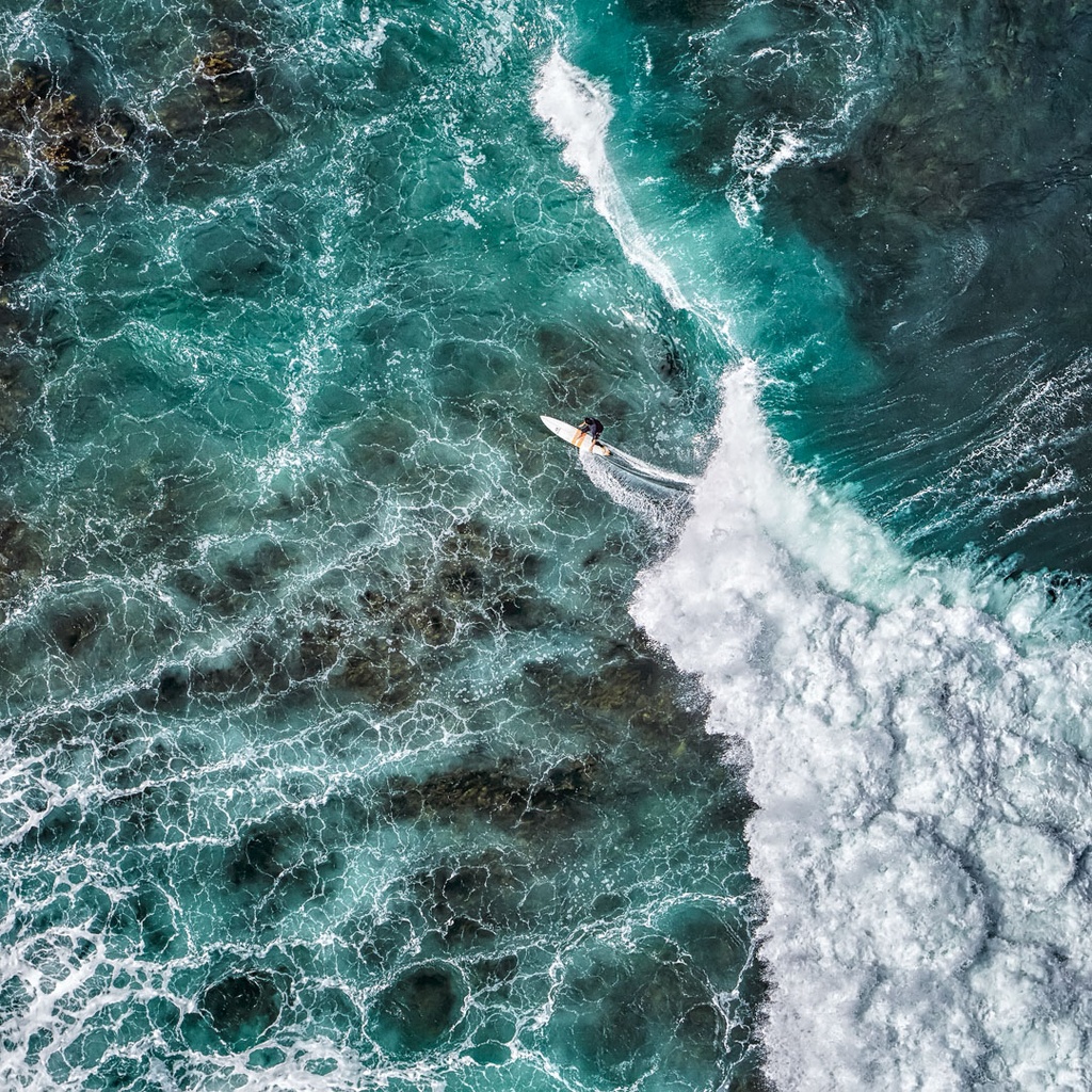 SUN0472 - Main Break Surf (Fine Art Print - Rolled, 40cm x 40cm)