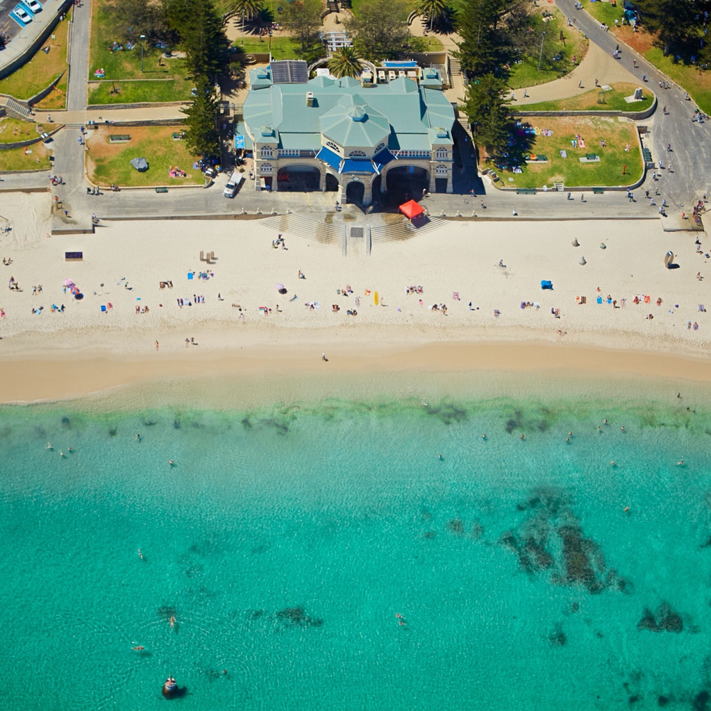 SUN0550 - Cottesloe Indiana (Fine Art Print - Rolled, 40cm x 40cm)