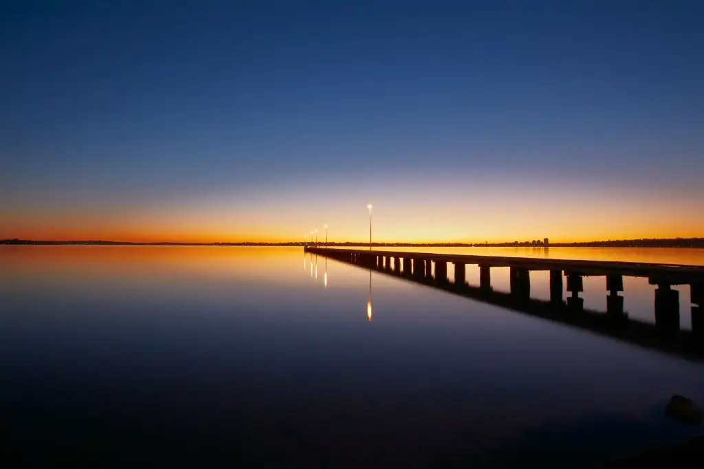 SUN0012 - Como Jetty (Fine Art Print - Rolled, 60cm x 20cm)
